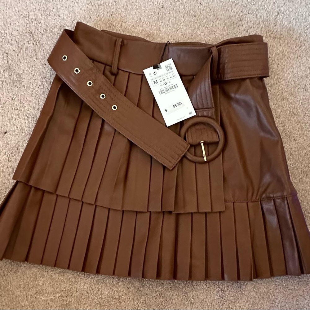 NWT Zara Faux Leather Pleated Skirt Size M